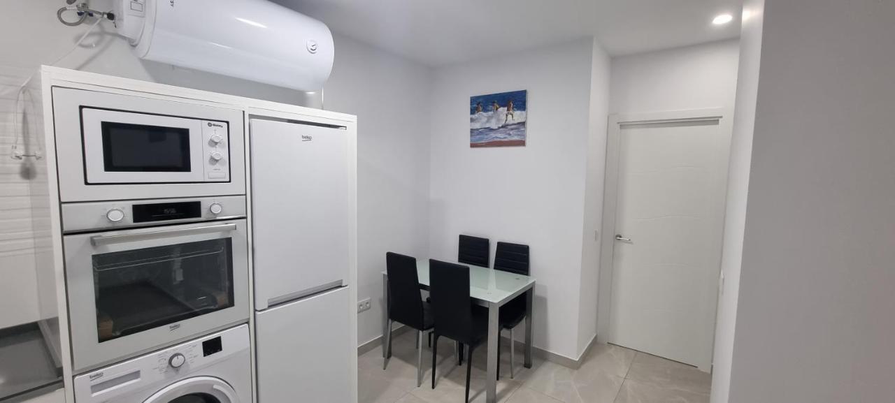 Apartamentos La Playa Barbate Exterior photo
